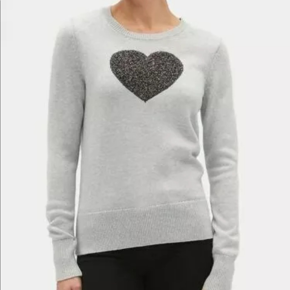 Gap gray heart sweater size XS